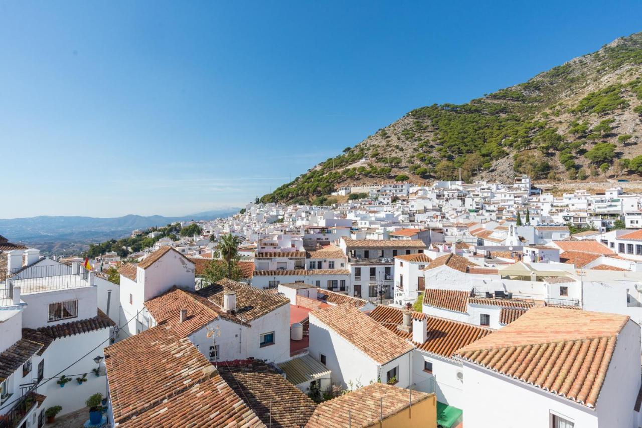 Hostal El Escudo De Mijas Eksteriør bilde